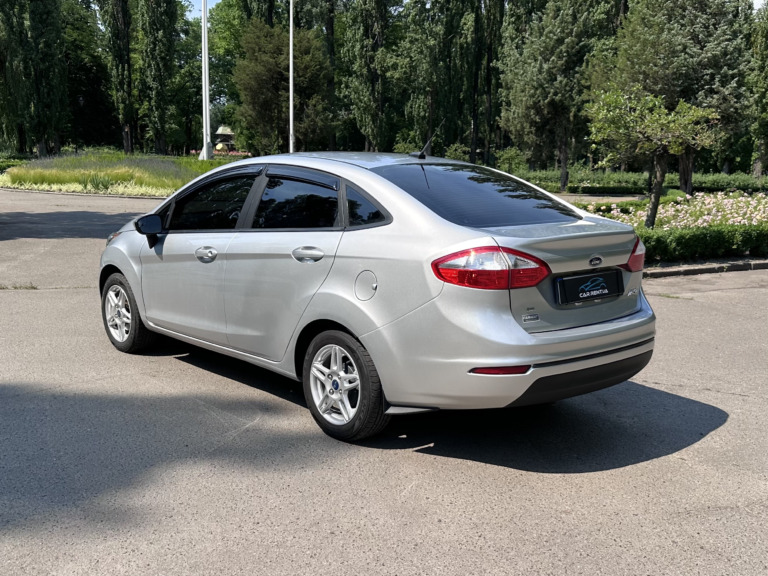 Ford Fiesta car hire service