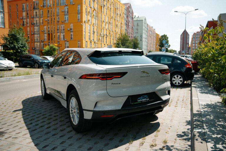 Аренда Jaguar I-Pace