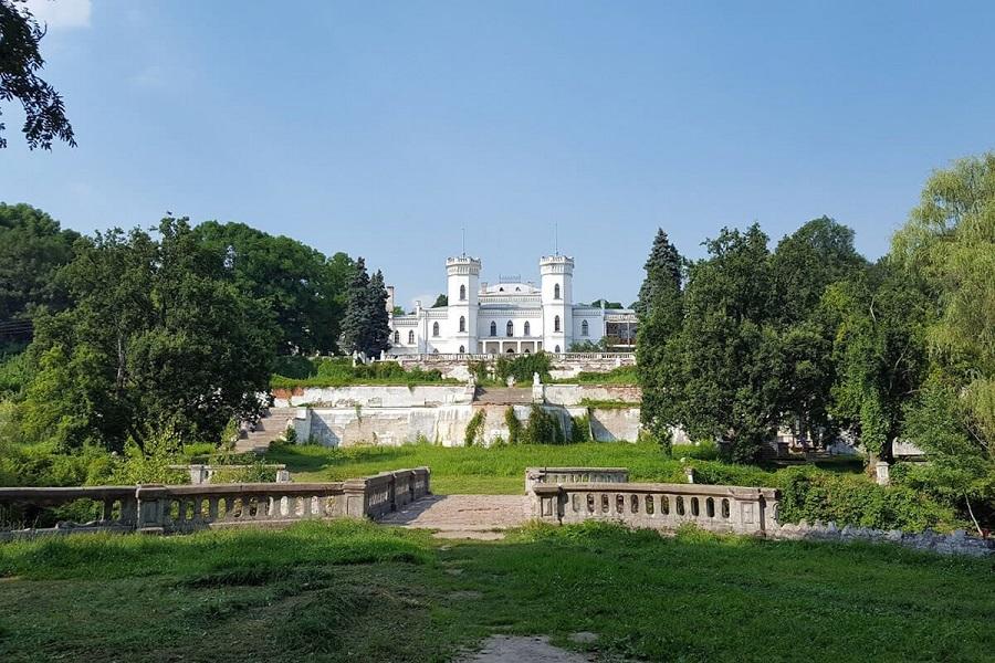 Шарівський палац або палац Кеніга (Харківська обл)