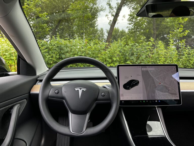 Tesla model 3 оренда