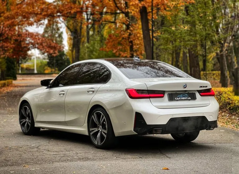 Аренда BMW 330 G20
