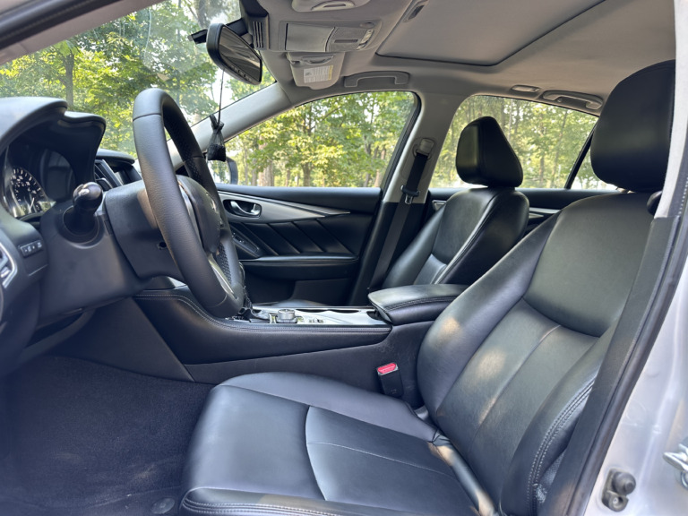 Infinity Q50 прокат авто в Украине