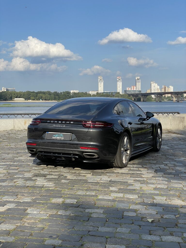Porsche Panamera аренда авто с доставкой