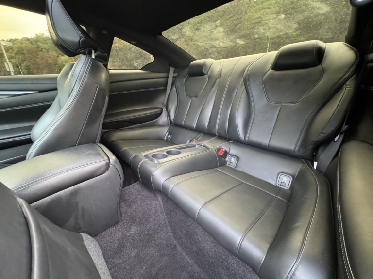 Infiniti Q60 автомобиль в аренду
