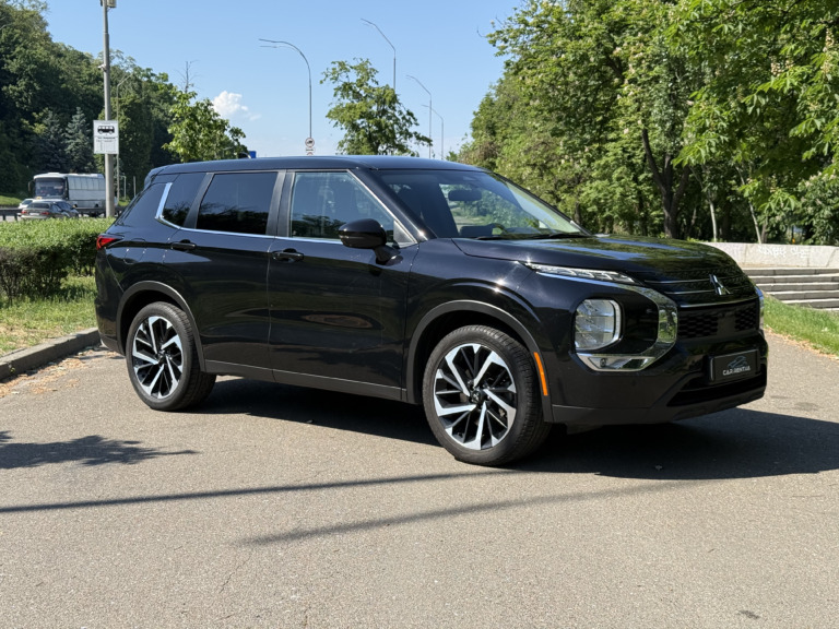 Mitsubishi Outlander аренда автомобиля