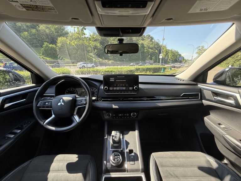 Mitsubishi Outlander долгосрочная аренда авто