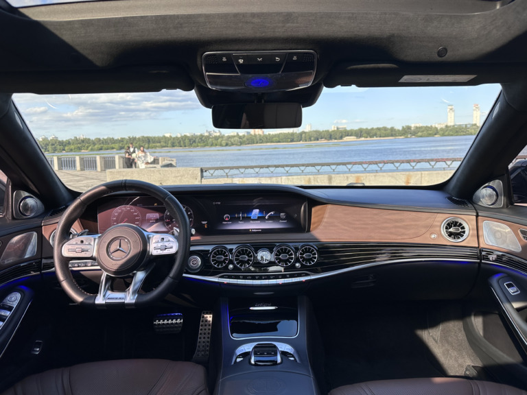 Mercedes S63 AMG аренда автомобиля