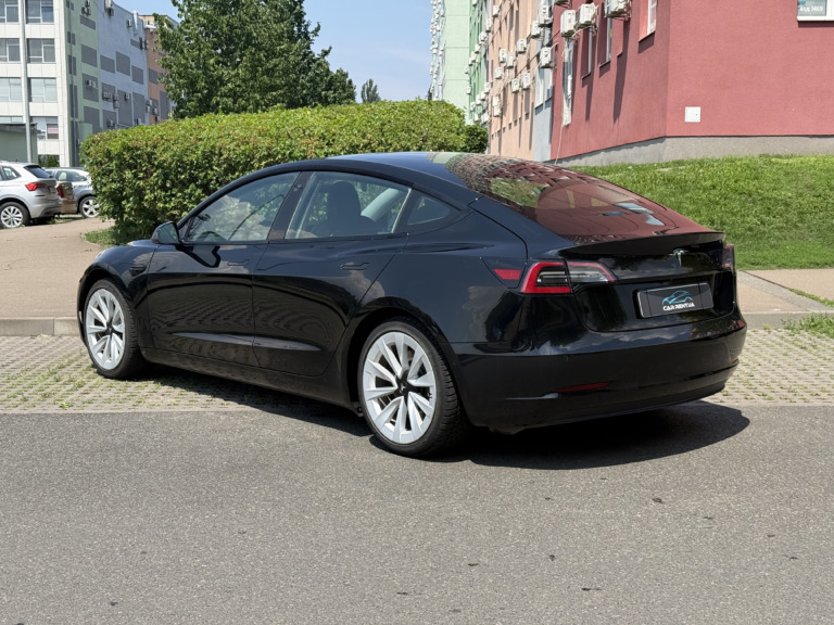 Tesla Model 3 долгосрочная аренда авто