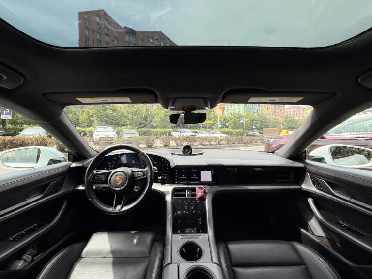 Porsche Taycan 4S долгосрочная аренда авто