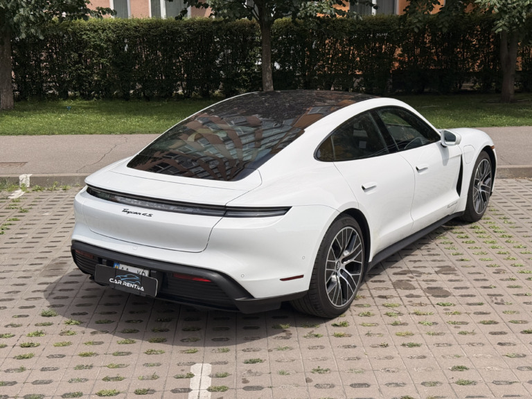 Porsche Taycan 4S прокат авто в Украине