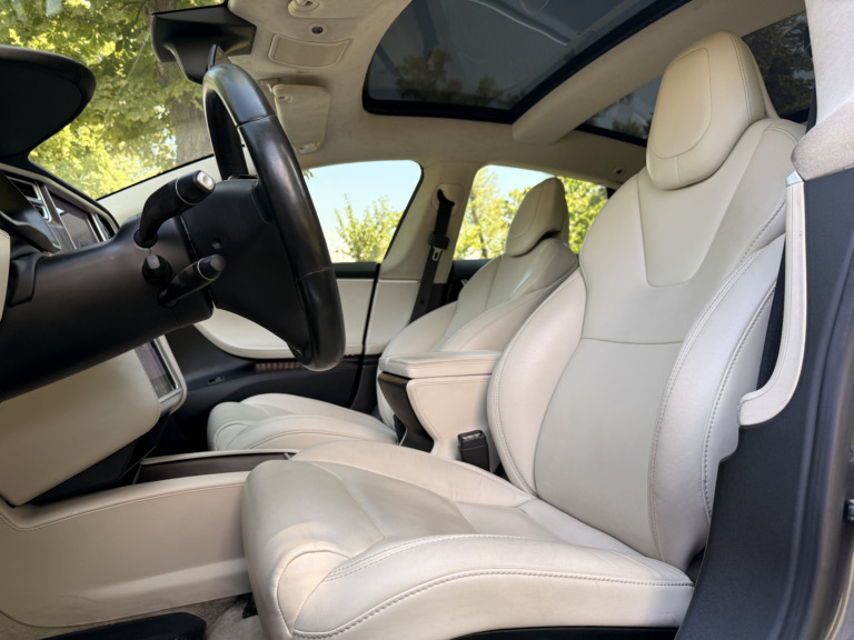 Tesla Model S car hire service