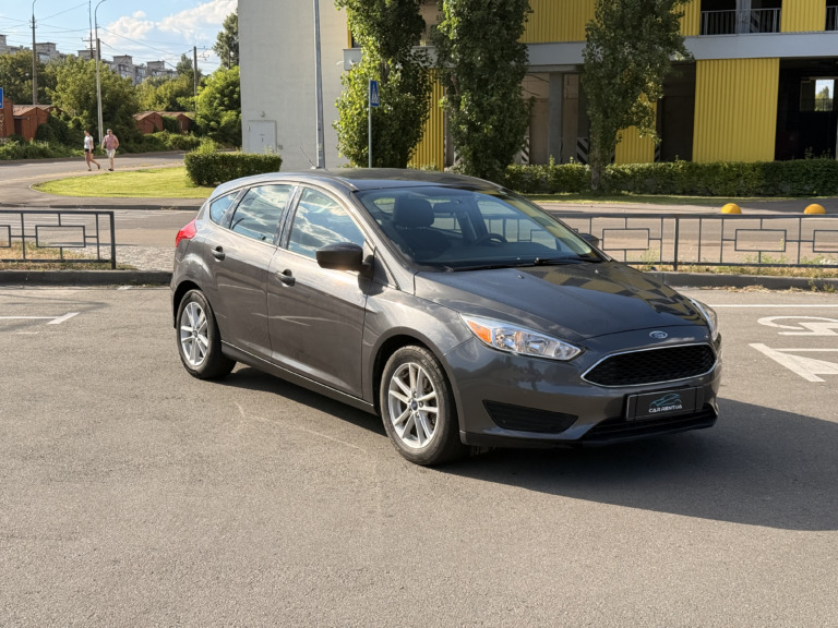 Ford Focus автомобіль в оренду