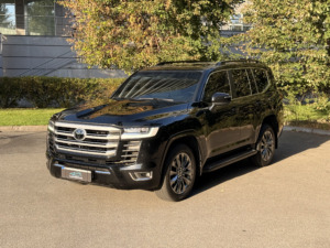 Toyota Land Cruiser 300 2023